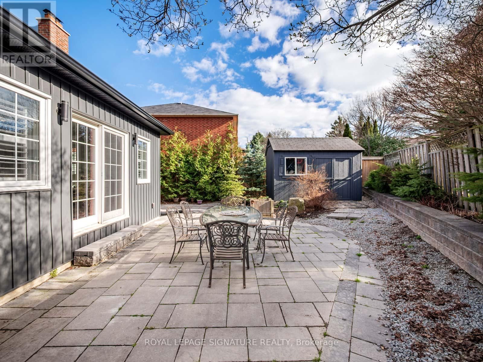 28 BOWES GARDEN COURT Image 39