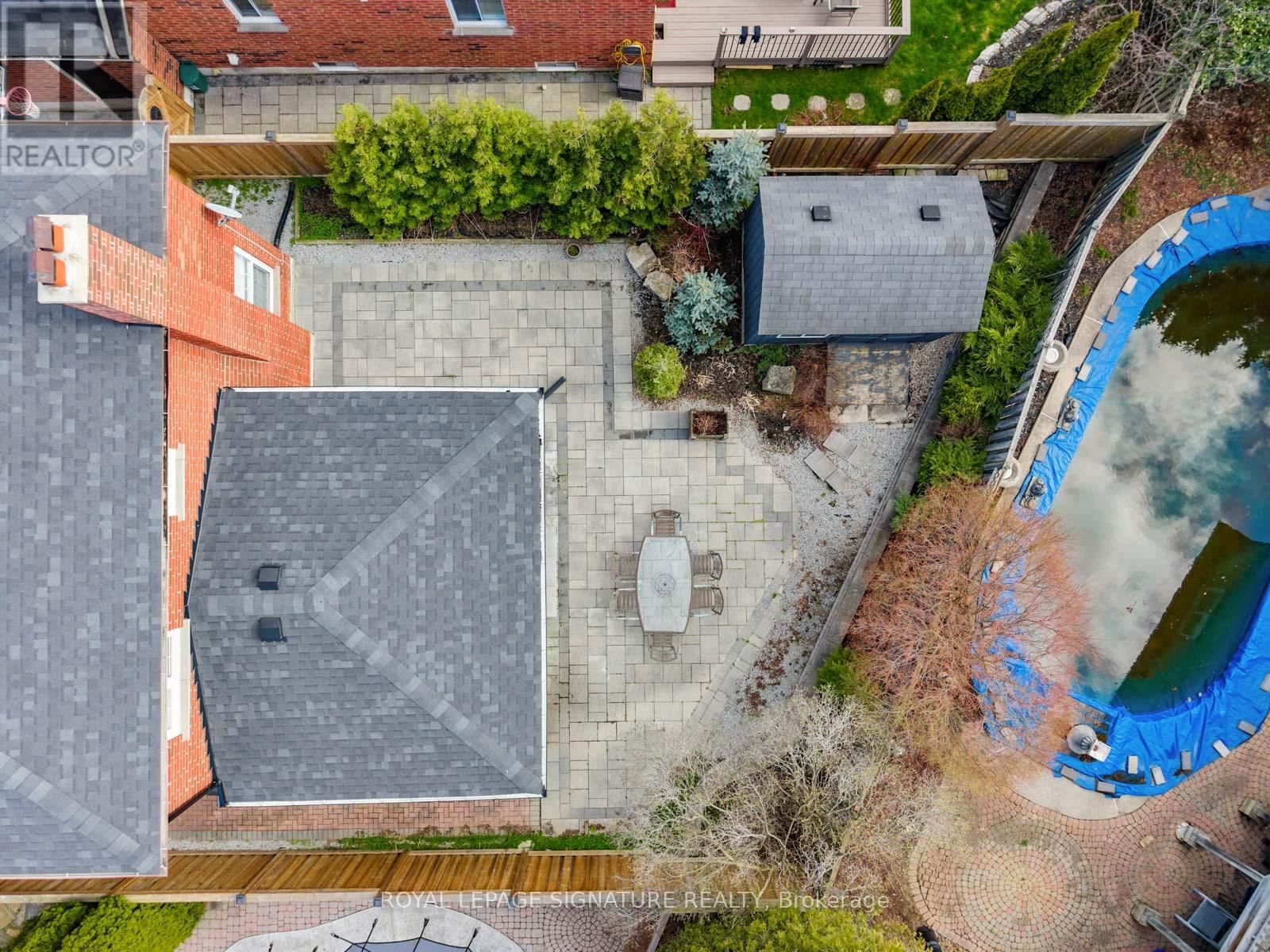 28 BOWES GARDEN COURT Image 41