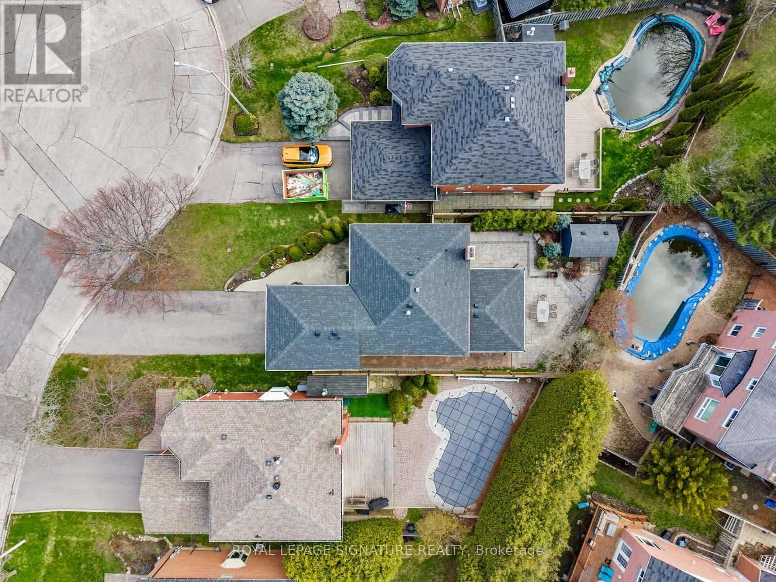 28 BOWES GARDEN COURT Image 42