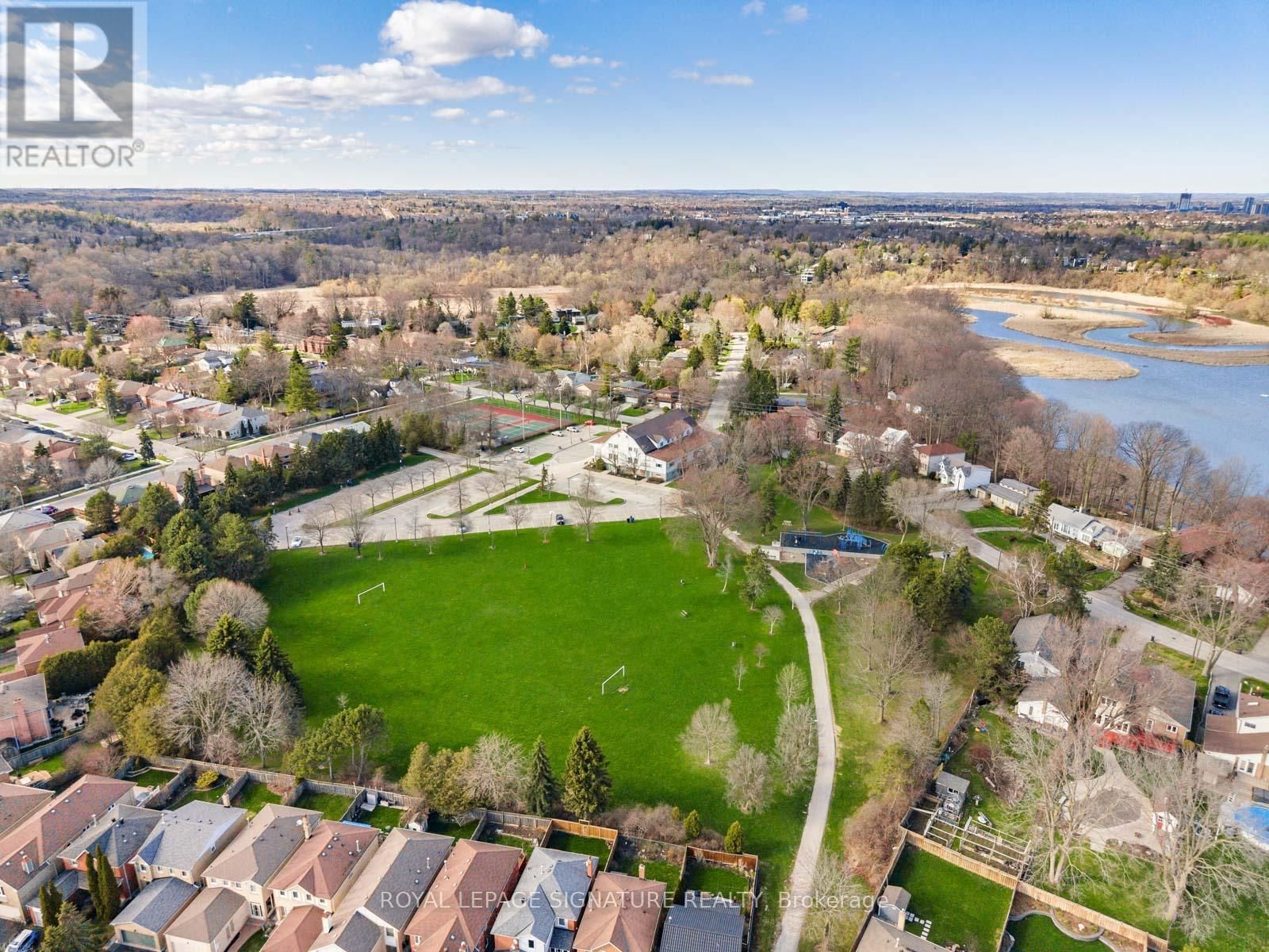 28 BOWES GARDEN COURT Image 47