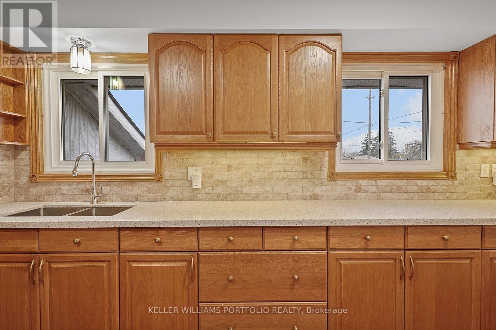 68 ATHABASCA STREET Image 15