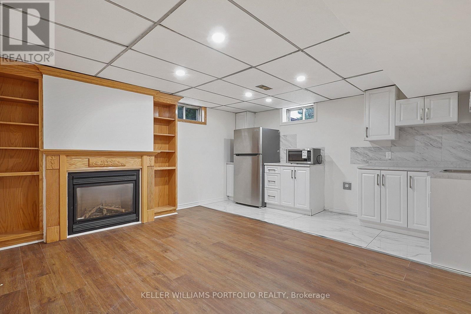 68 ATHABASCA STREET Image 25