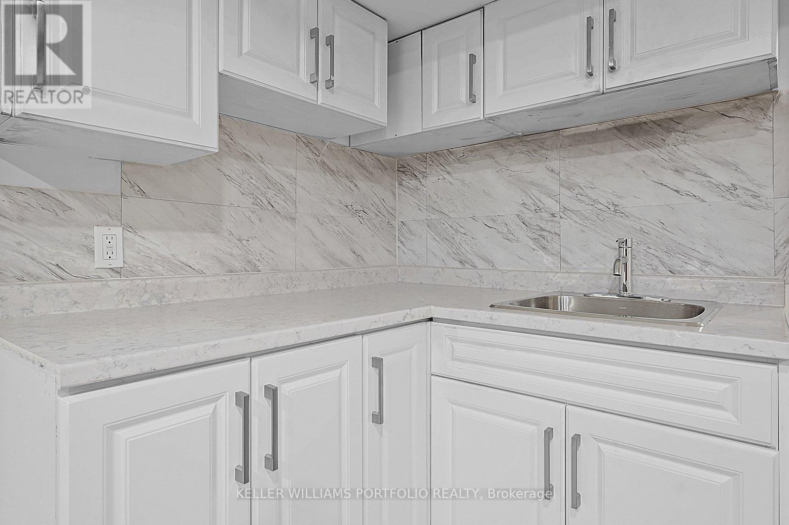 68 ATHABASCA STREET Image 29