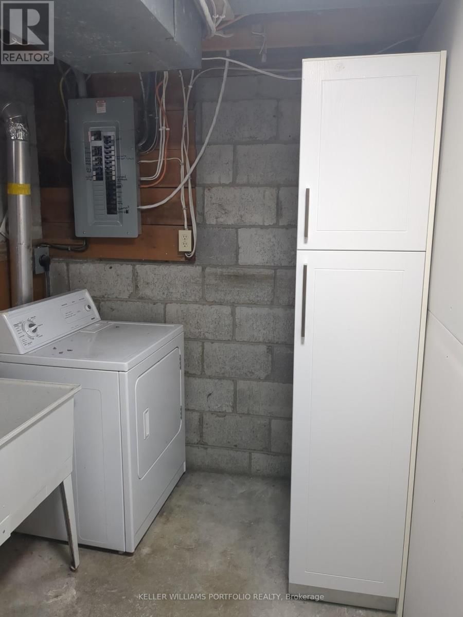 68 ATHABASCA STREET Image 44