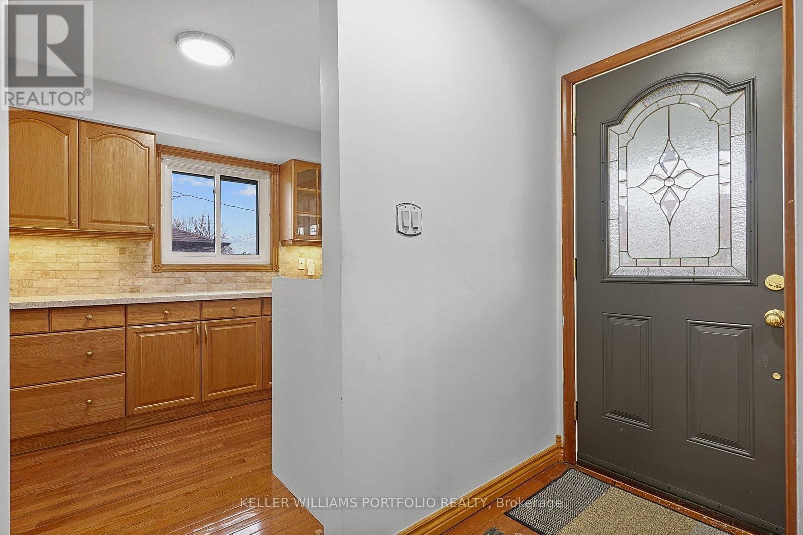 68 ATHABASCA STREET Image 7