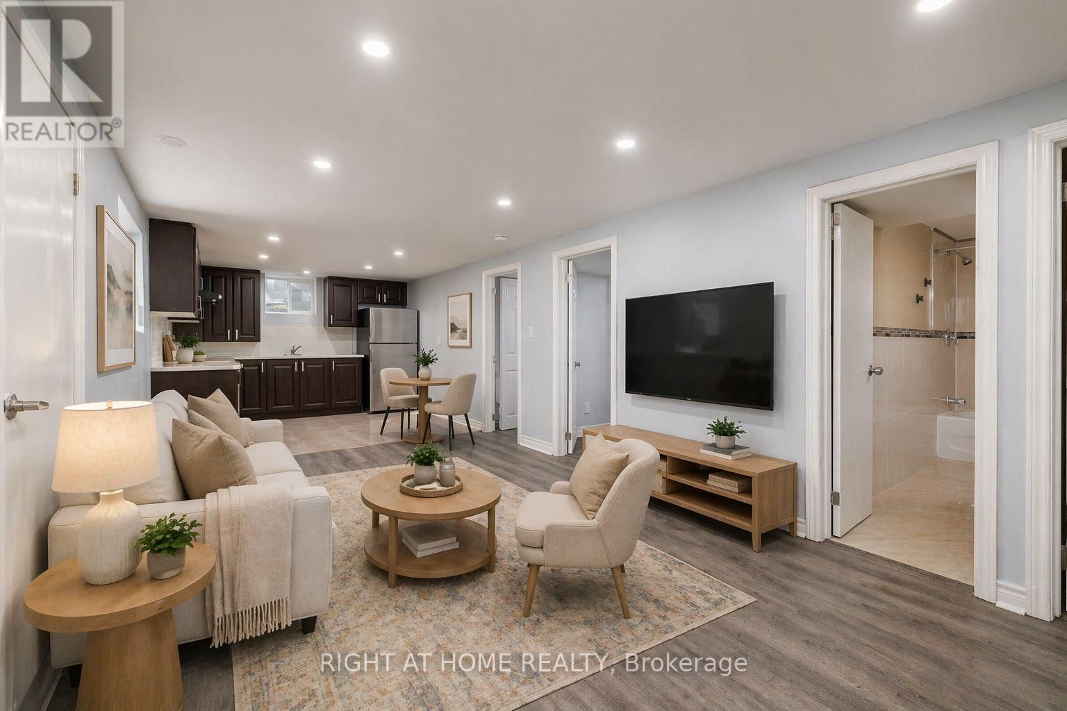 322 JASPER AVENUE Image 14