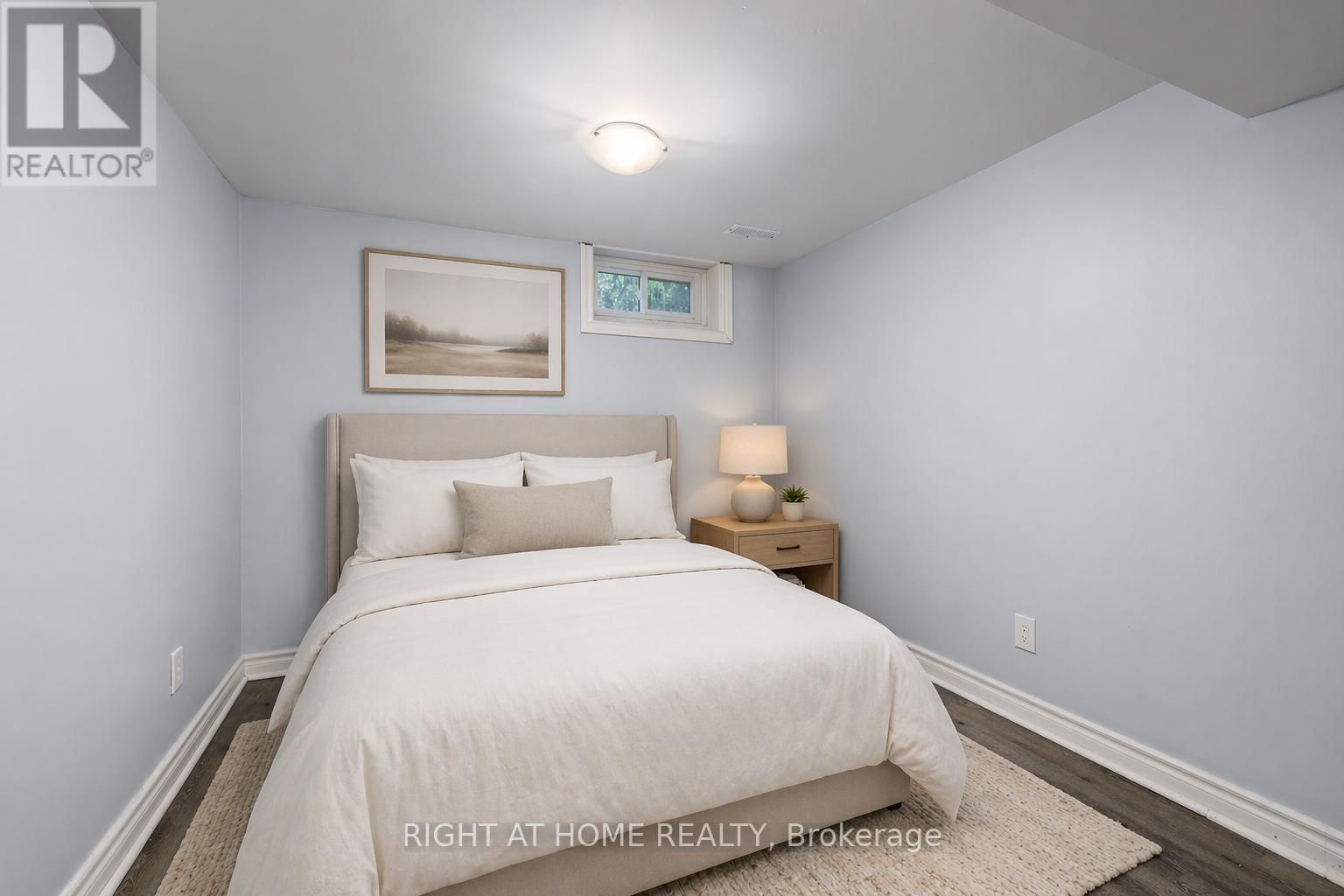 322 JASPER AVENUE Image 19