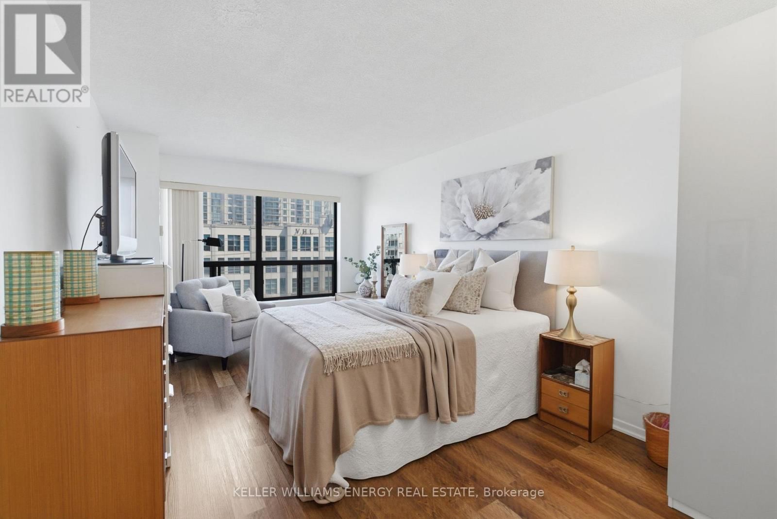 519 - 39 KIMBERCROFT COURT Image 16