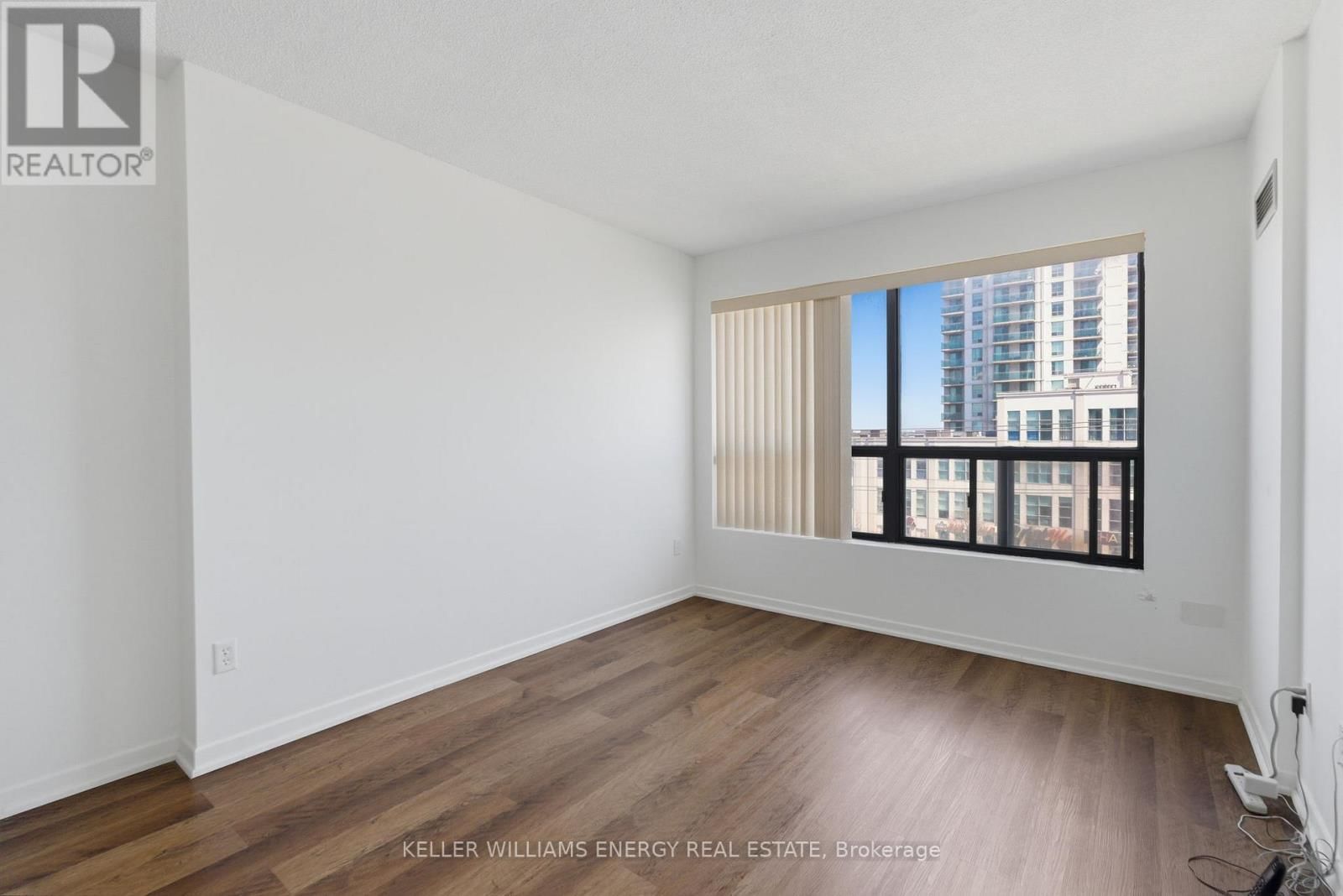 519 - 39 KIMBERCROFT COURT Image 23