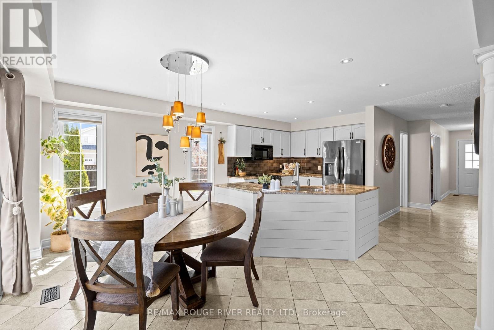 9 CLAYTON CRESCENT Image 15