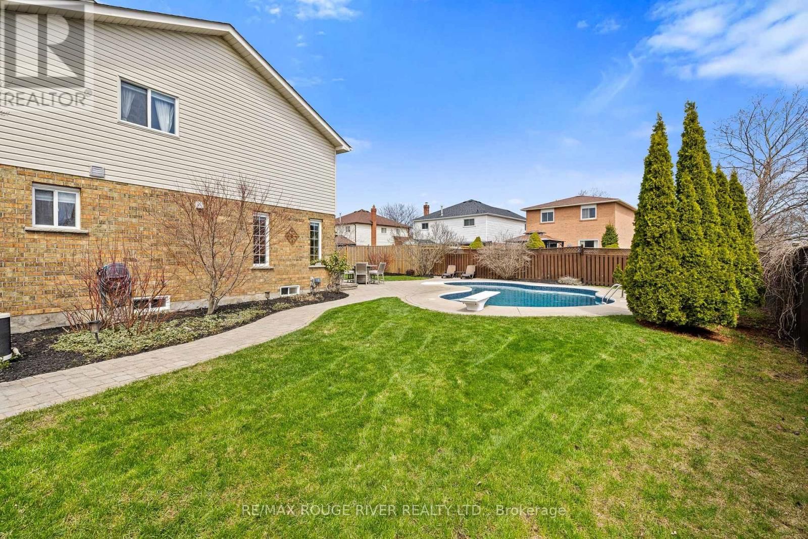 9 CLAYTON CRESCENT Image 36