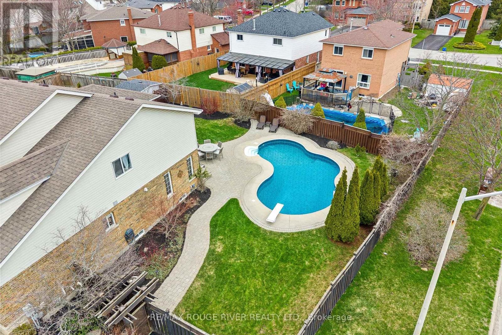 9 CLAYTON CRESCENT Image 45