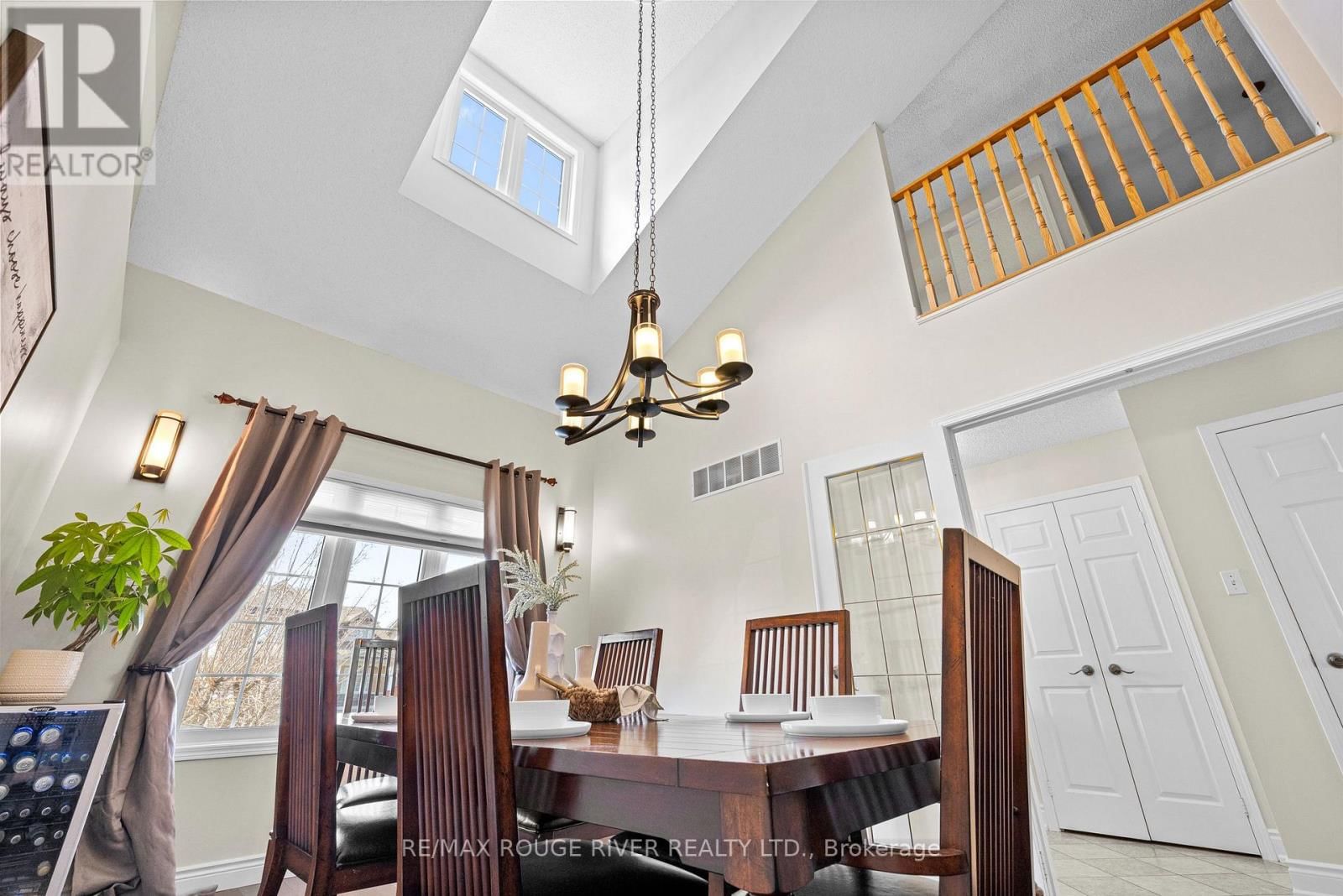 9 CLAYTON CRESCENT Image 9