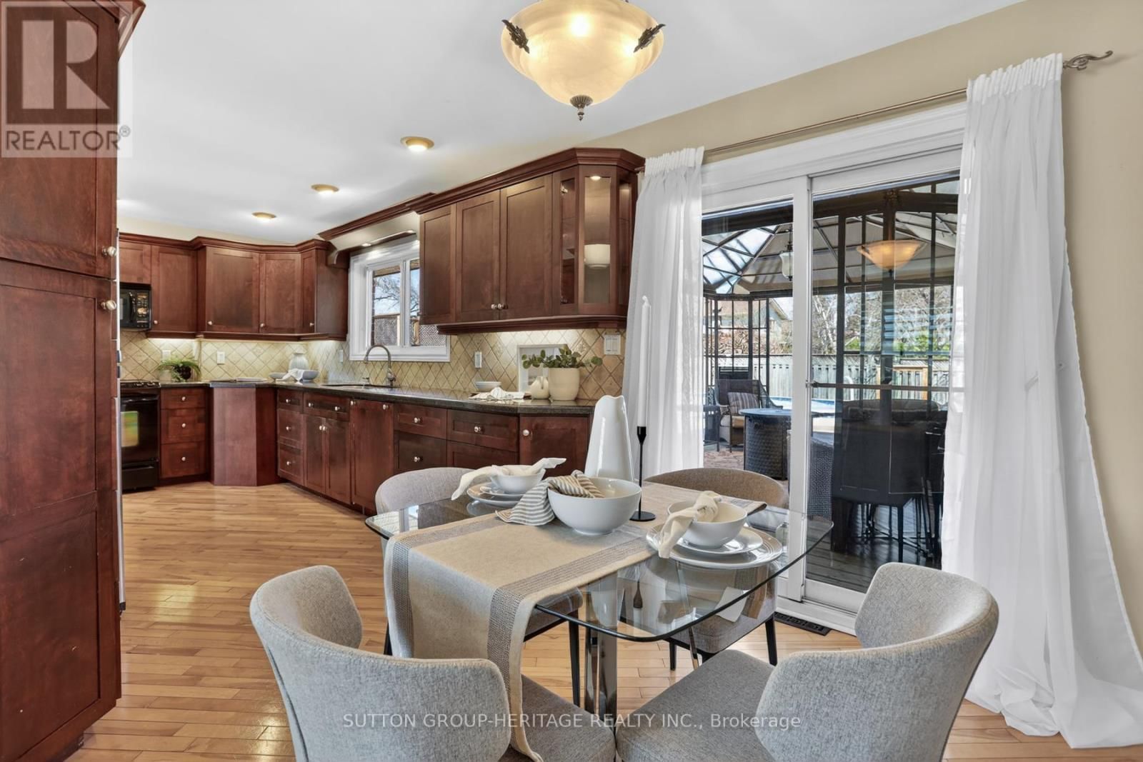 859 WESTDALE STREET Image 18