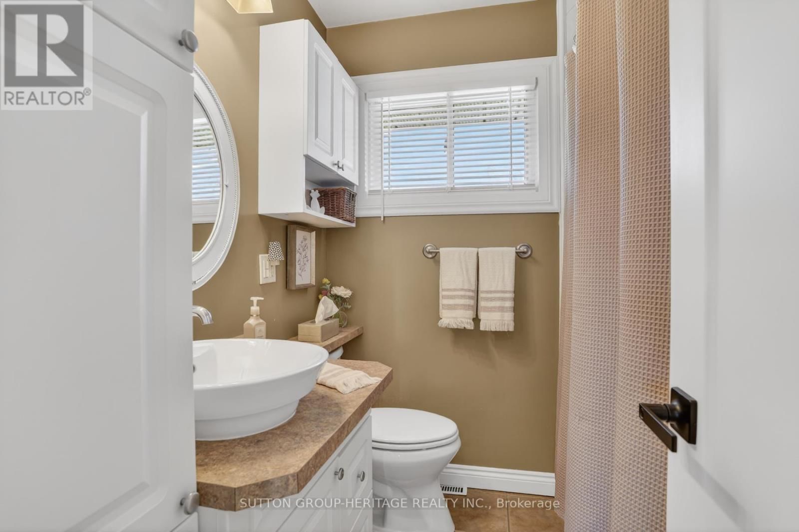 859 WESTDALE STREET Image 28