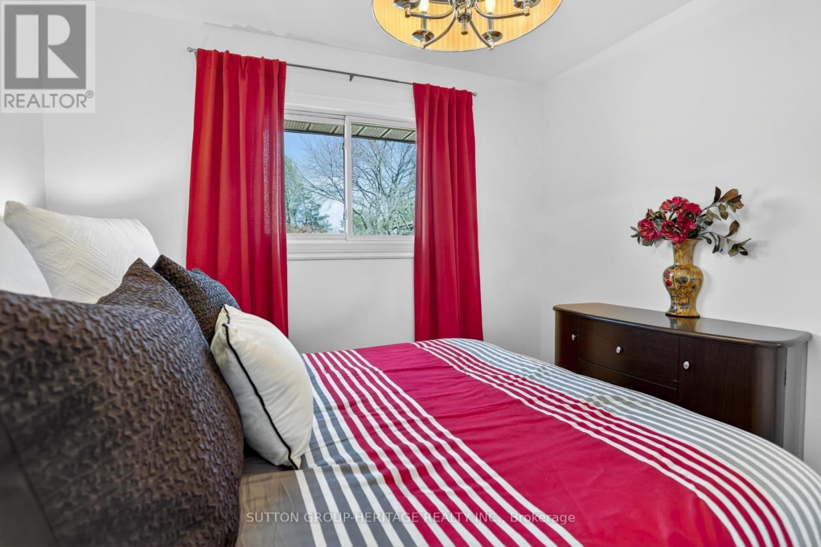 859 WESTDALE STREET Image 32