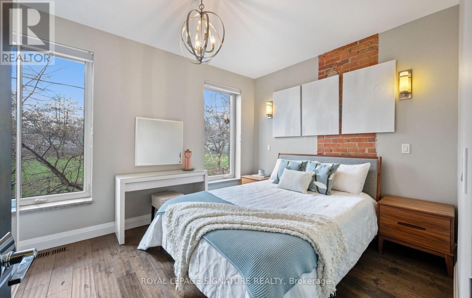 259 BOOTH AVENUE Image 15