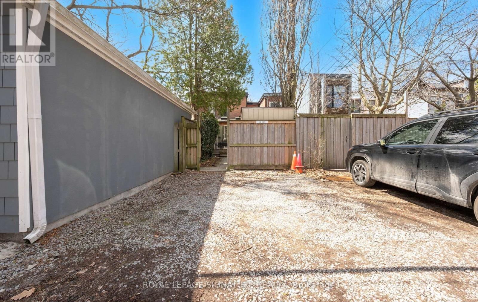 259 BOOTH AVENUE Image 23