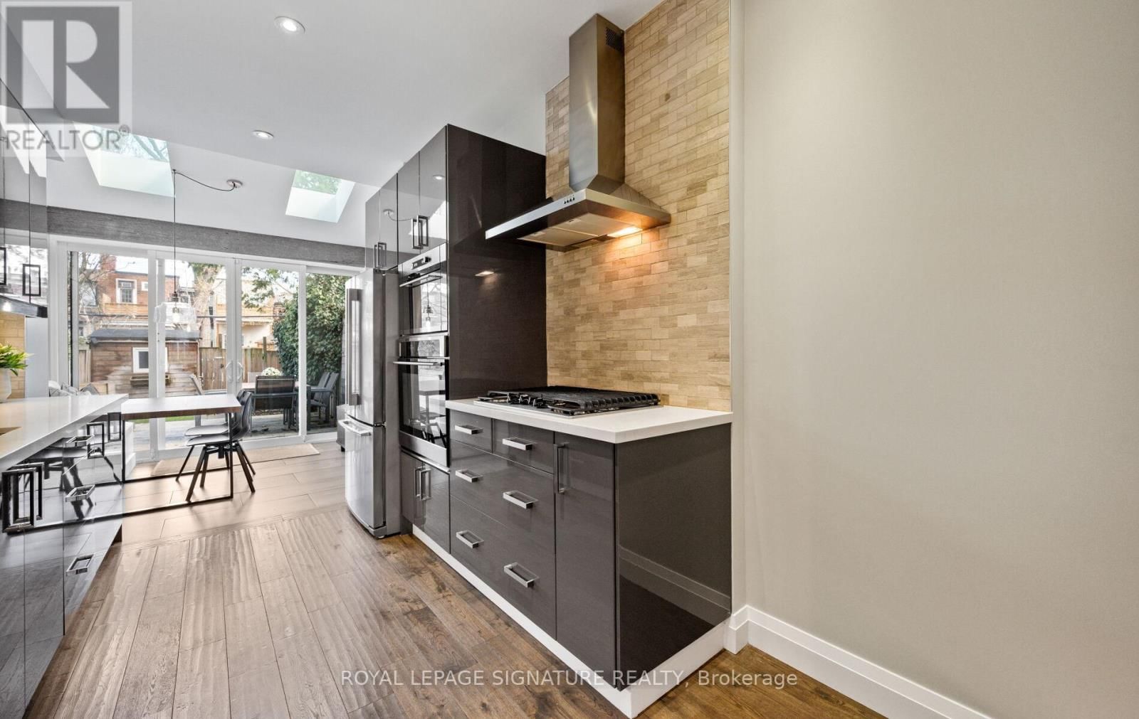 259 BOOTH AVENUE Image 9