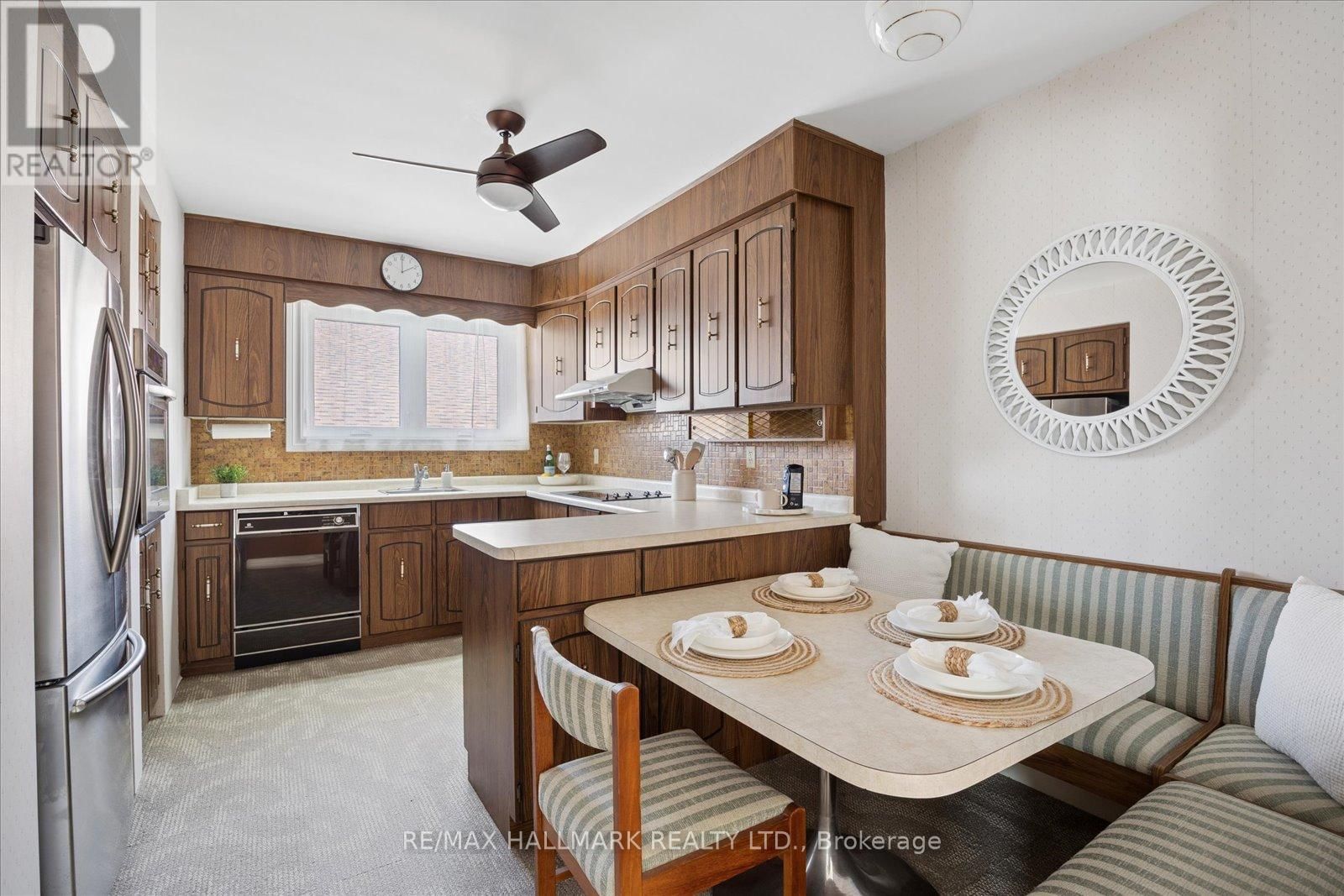 63 MONTVALE DRIVE Image 18