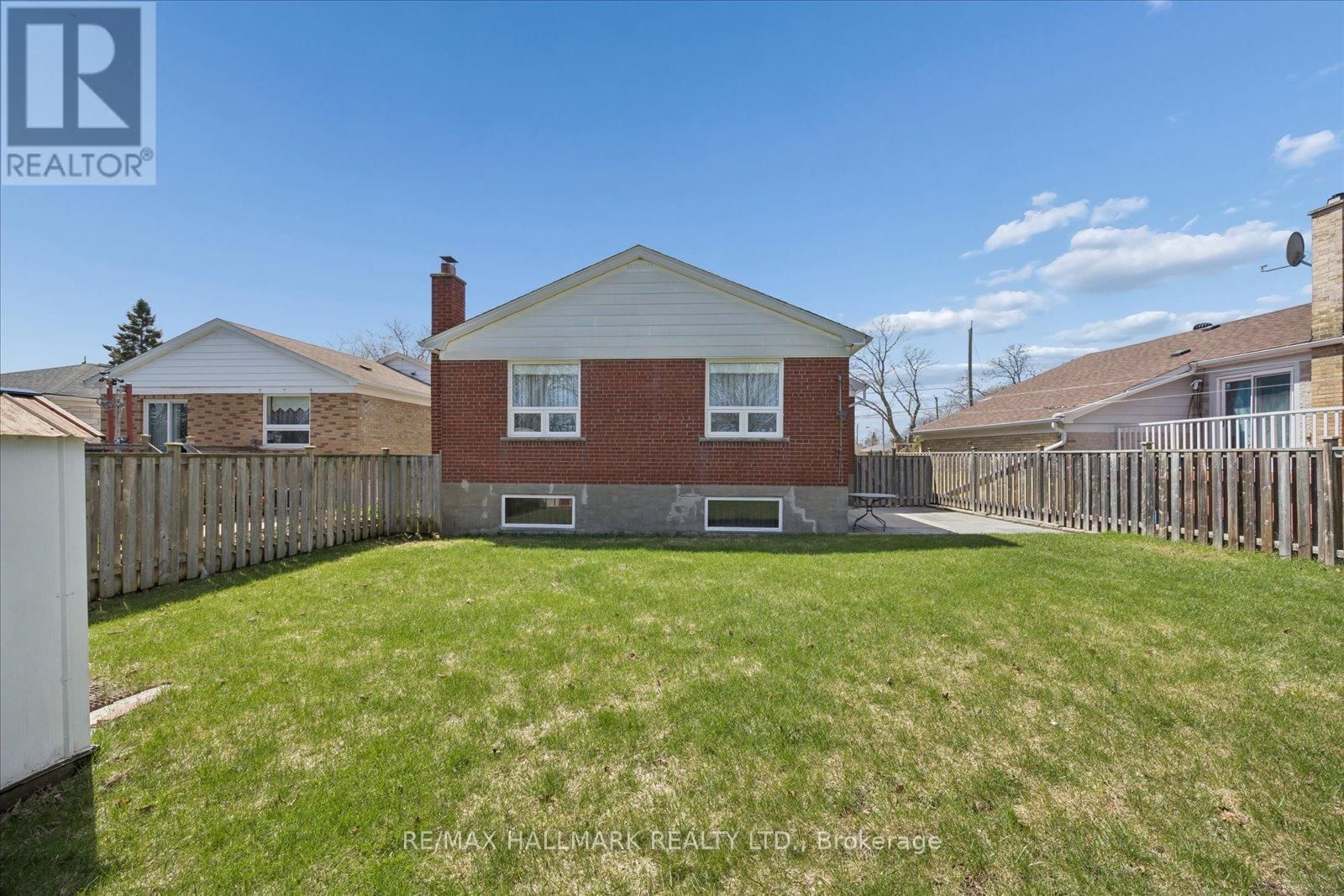 63 MONTVALE DRIVE Image 38