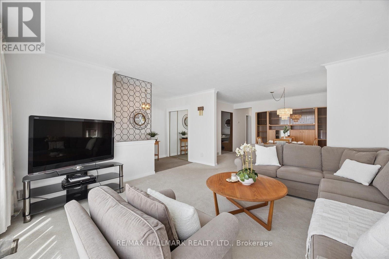 63 MONTVALE DRIVE Image 6