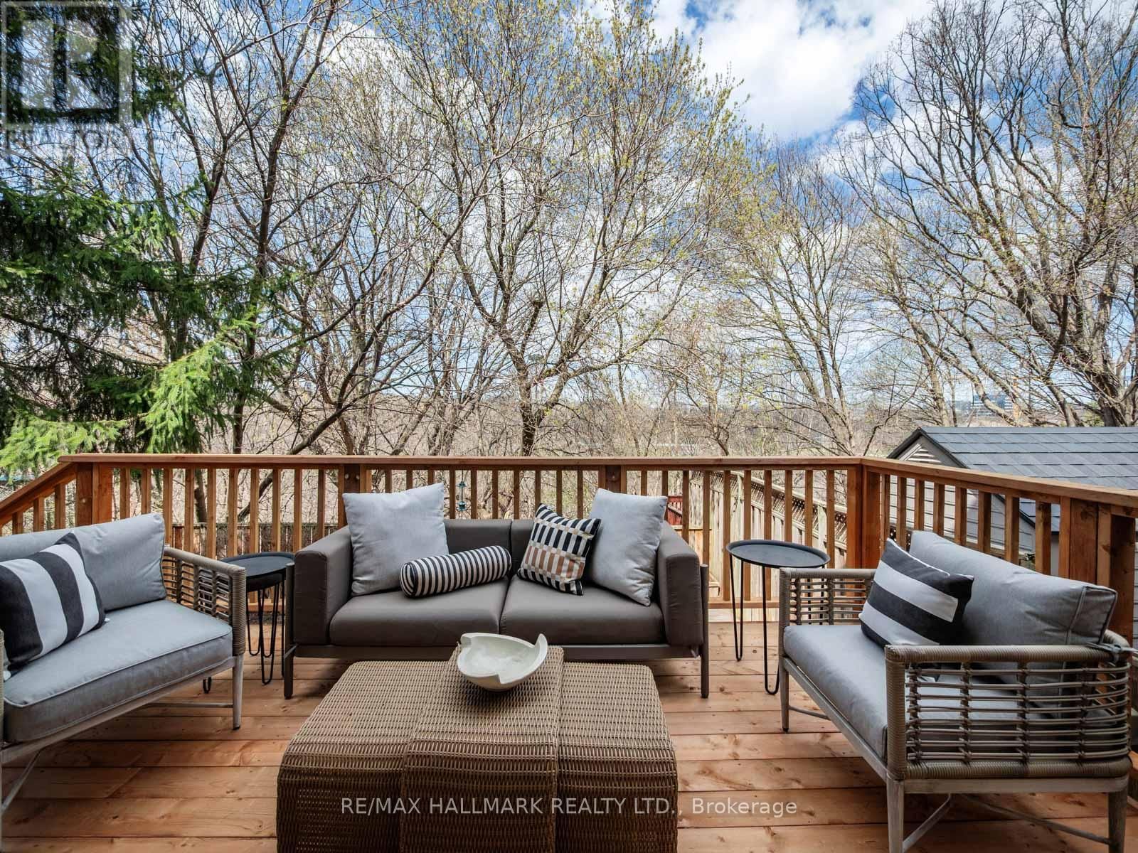 122 HOPEDALE AVENUE Image 11