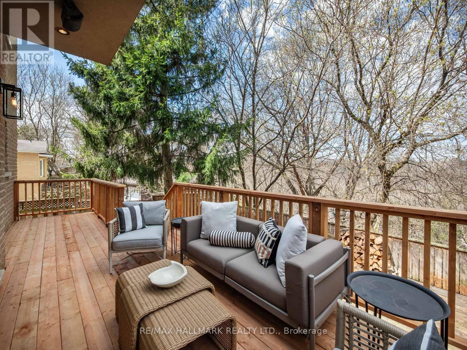 122 HOPEDALE AVENUE Image 12