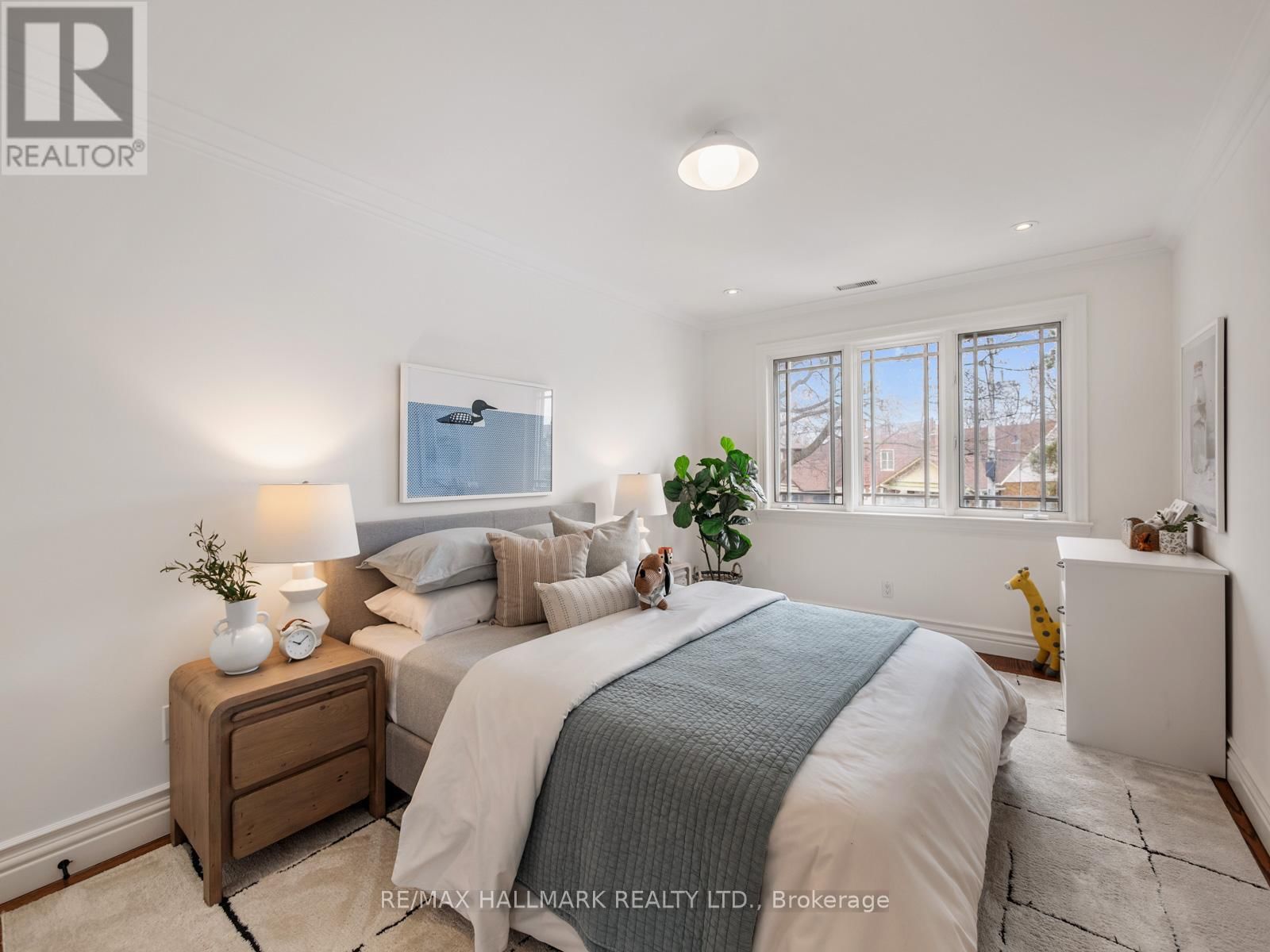 122 HOPEDALE AVENUE Image 30