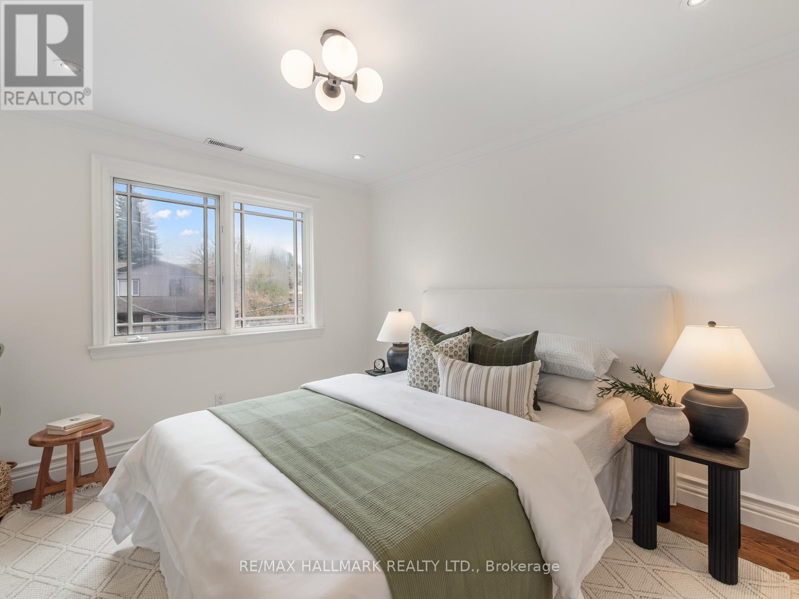 122 HOPEDALE AVENUE Image 34