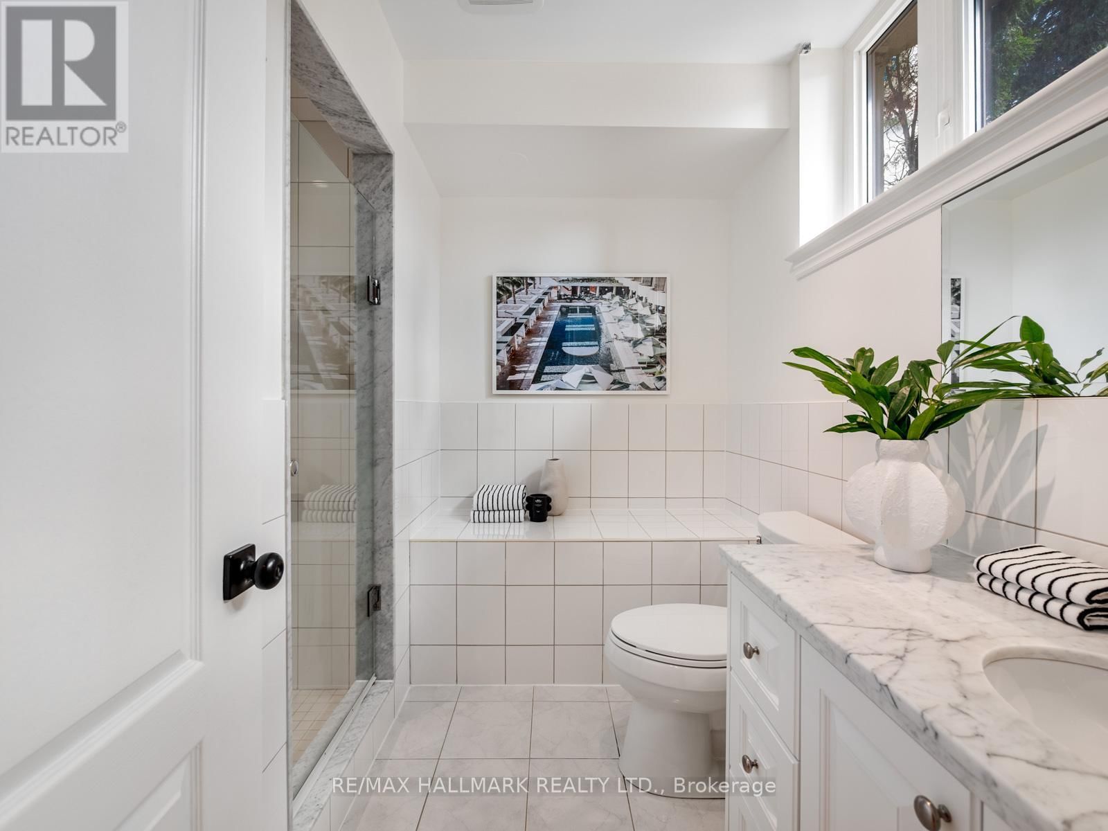 122 HOPEDALE AVENUE Image 44