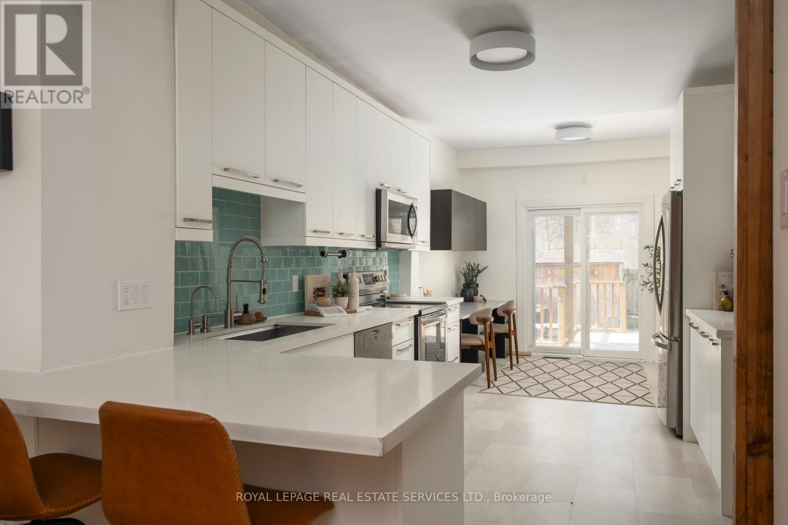 164 MUNRO STREET Image 12