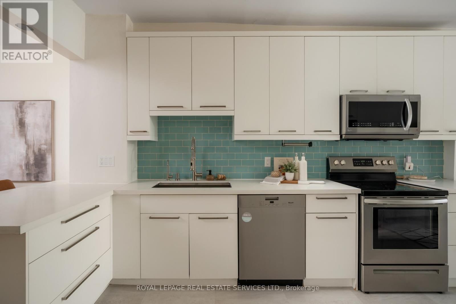 164 MUNRO STREET Image 15