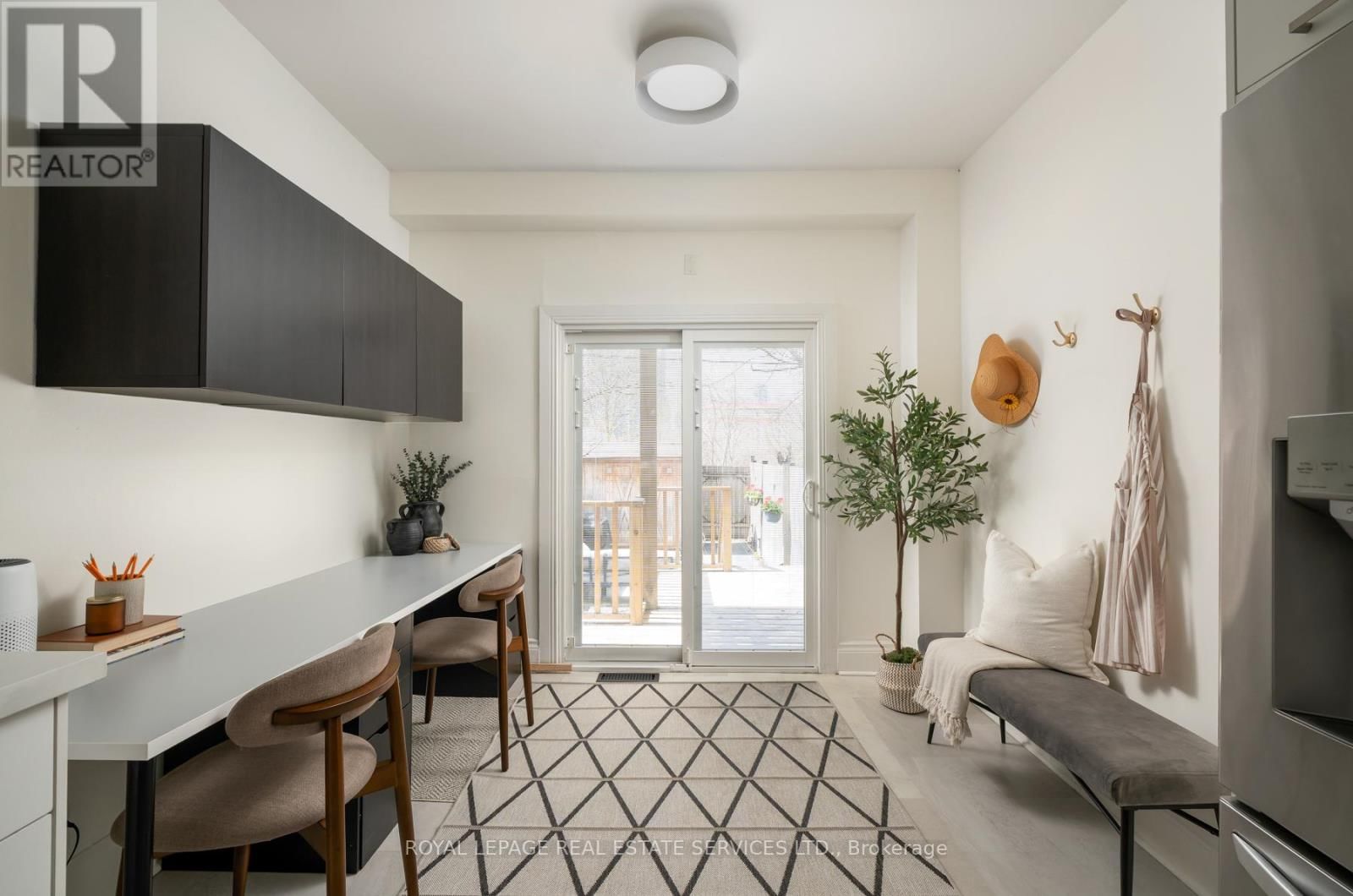 164 MUNRO STREET Image 18