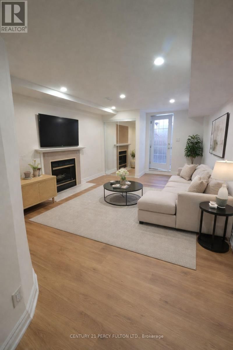 Bsmt - 22 DEVERELL STREET Image 2