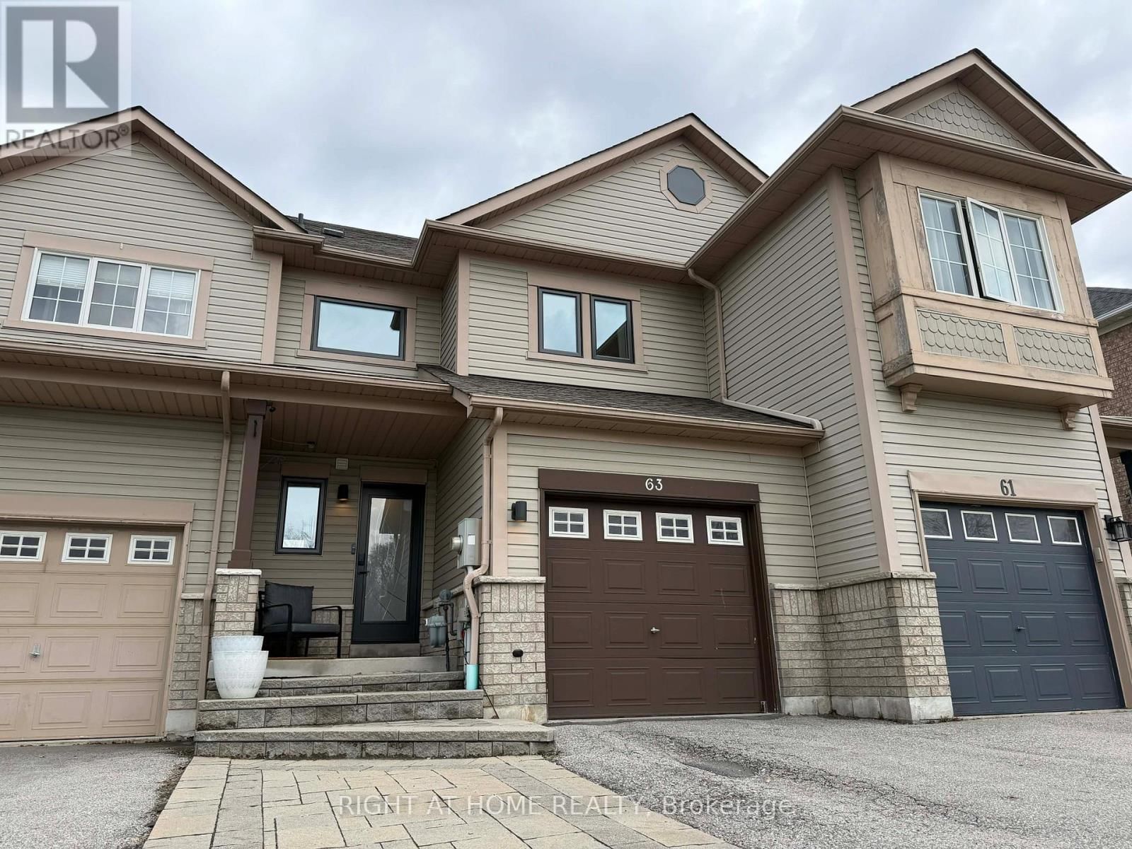 63 CANDLEBROOK DRIVE SOUTH Image 1