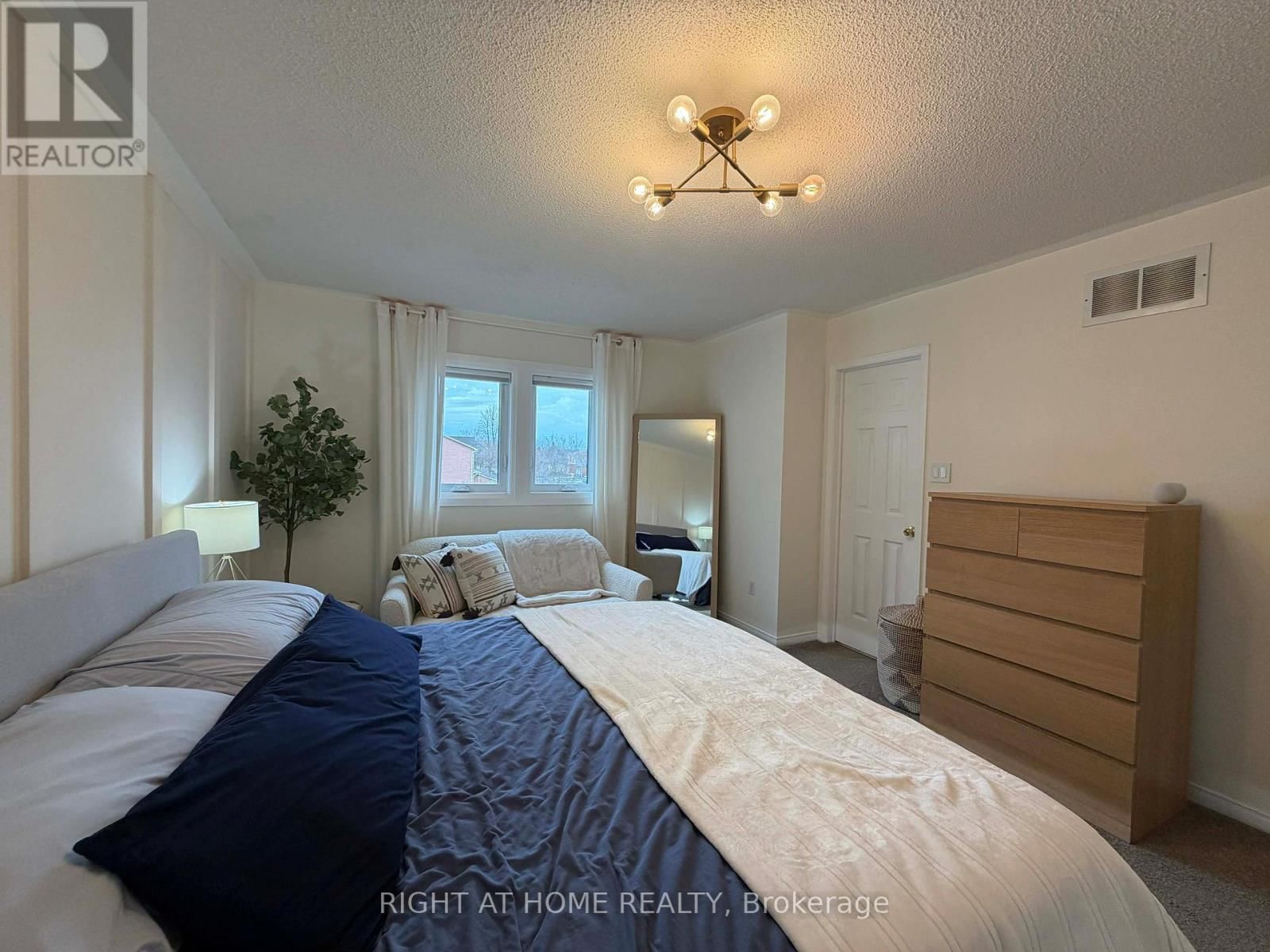 63 CANDLEBROOK DRIVE SOUTH Image 17