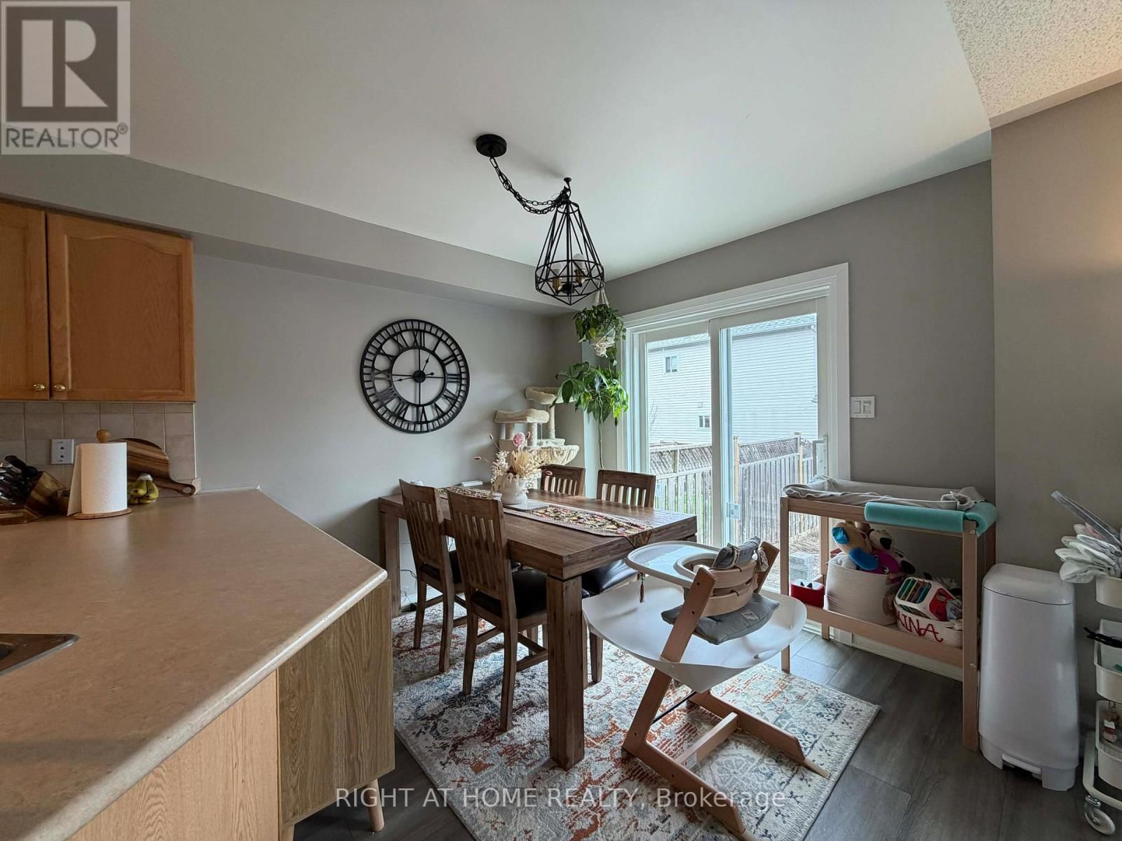 63 CANDLEBROOK DRIVE SOUTH Image 6