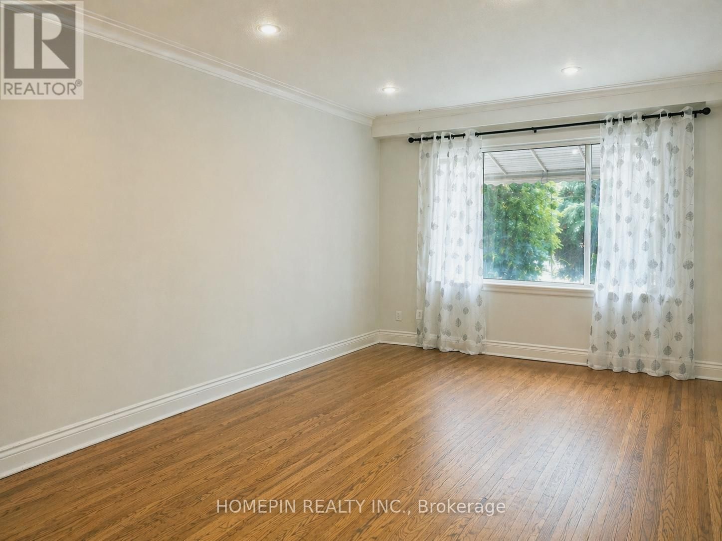 111 SHARPE STREET Image 2