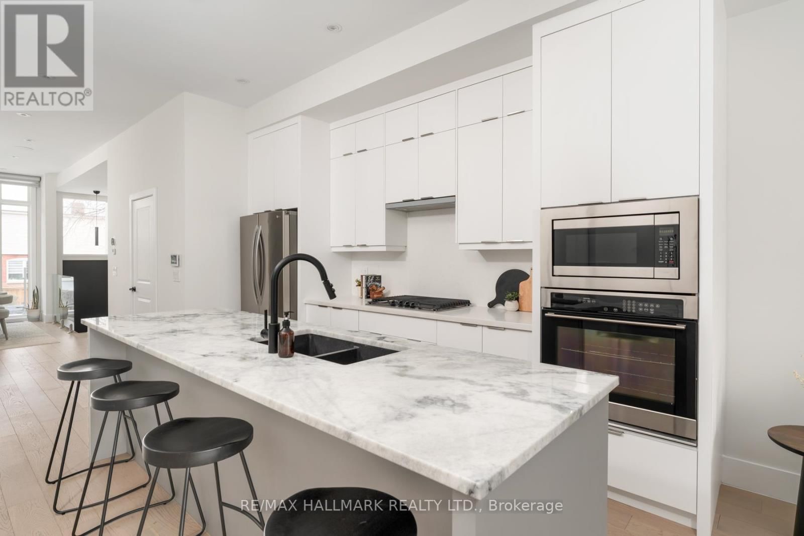 167 SAMMON AVENUE Image 12