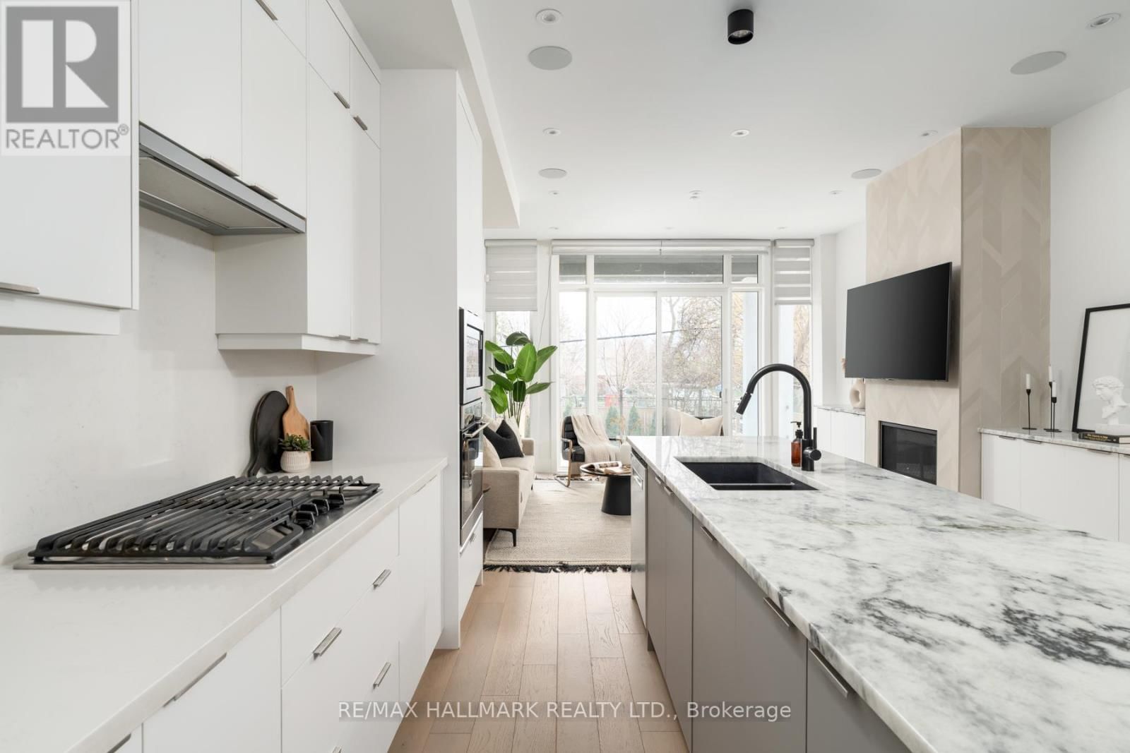 167 SAMMON AVENUE Image 13