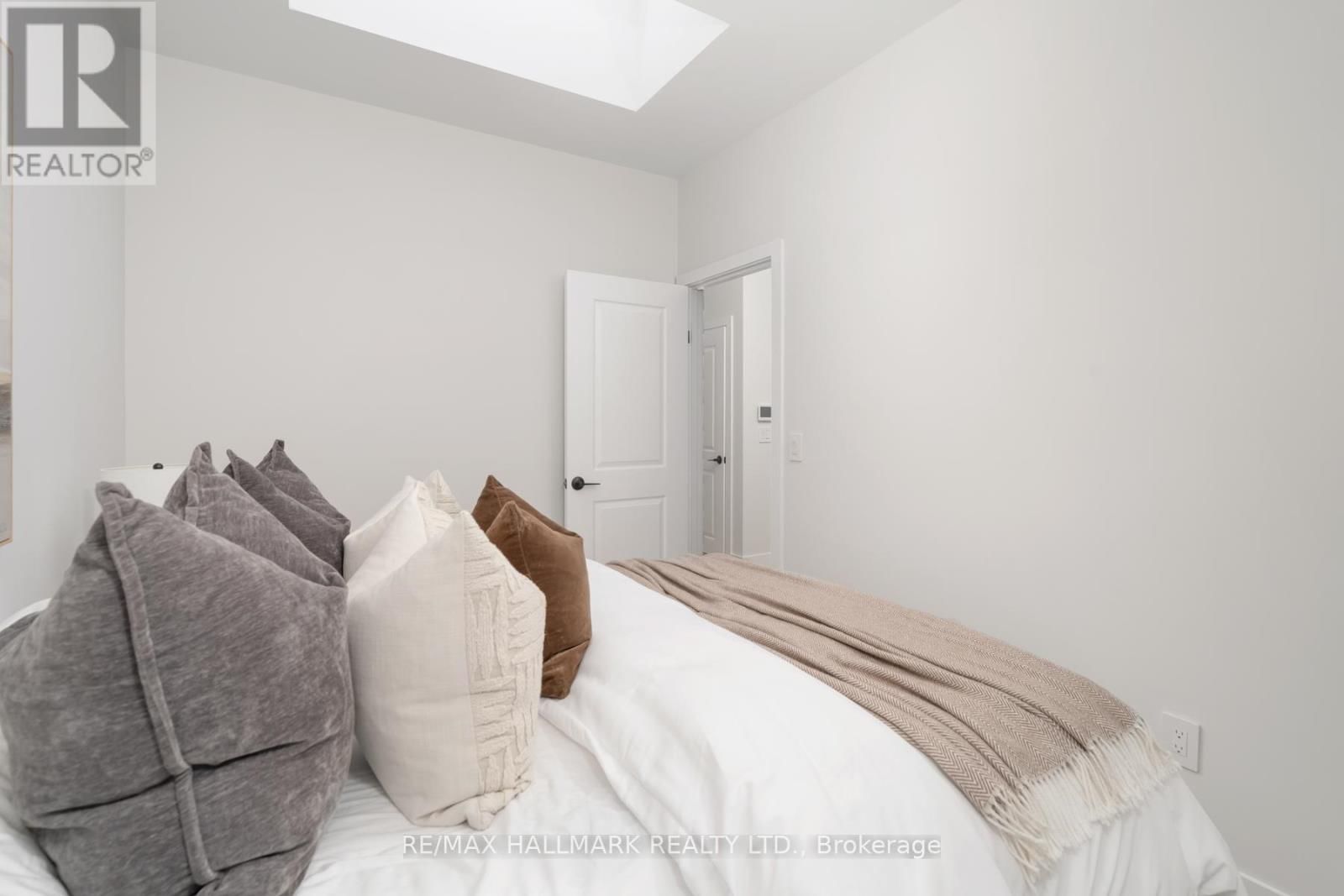 167 SAMMON AVENUE Image 28