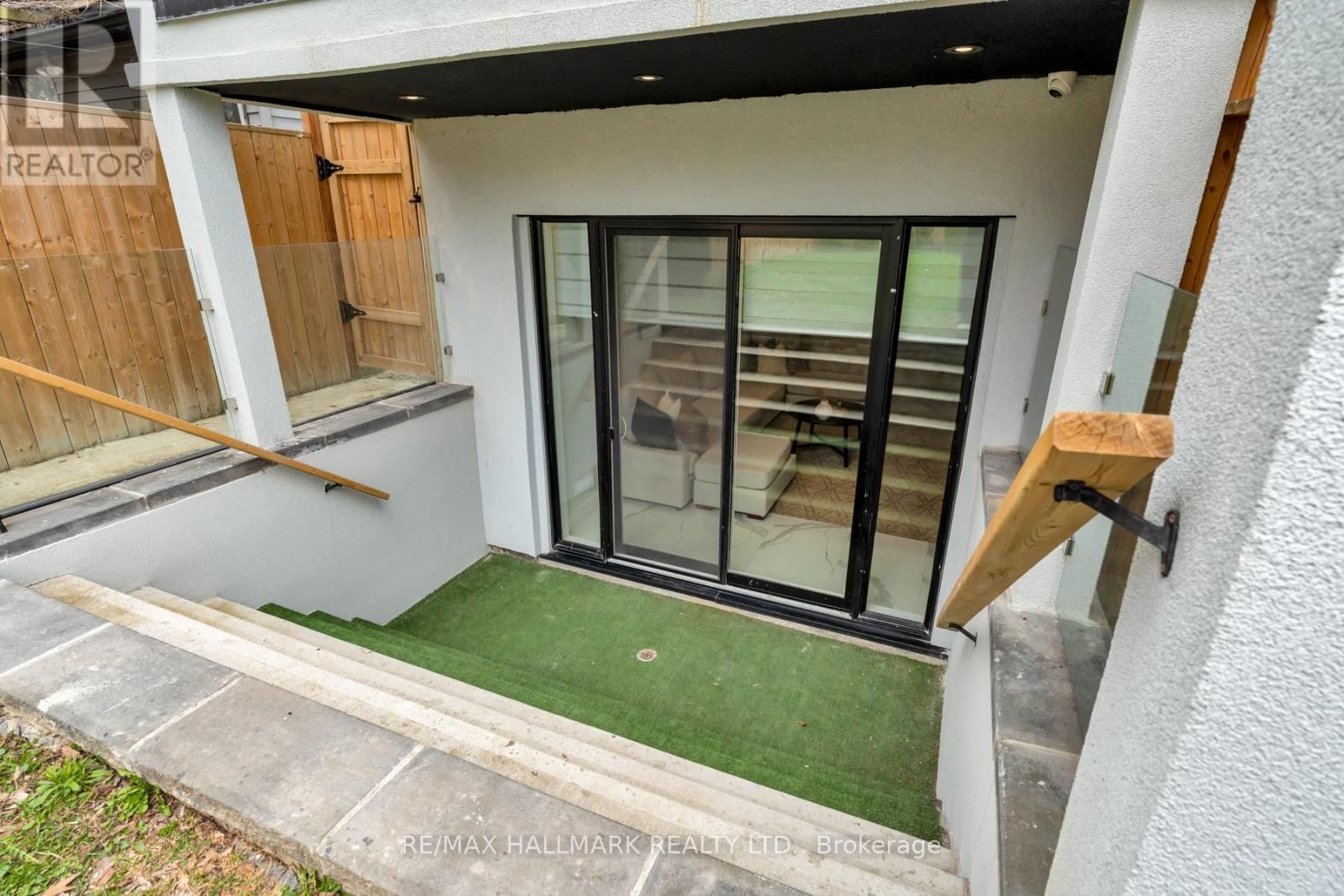 167 SAMMON AVENUE Image 44