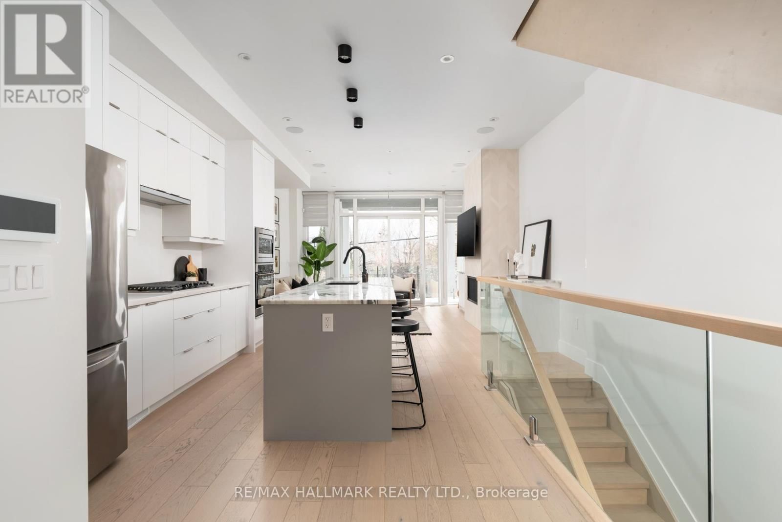 167 SAMMON AVENUE Image 8