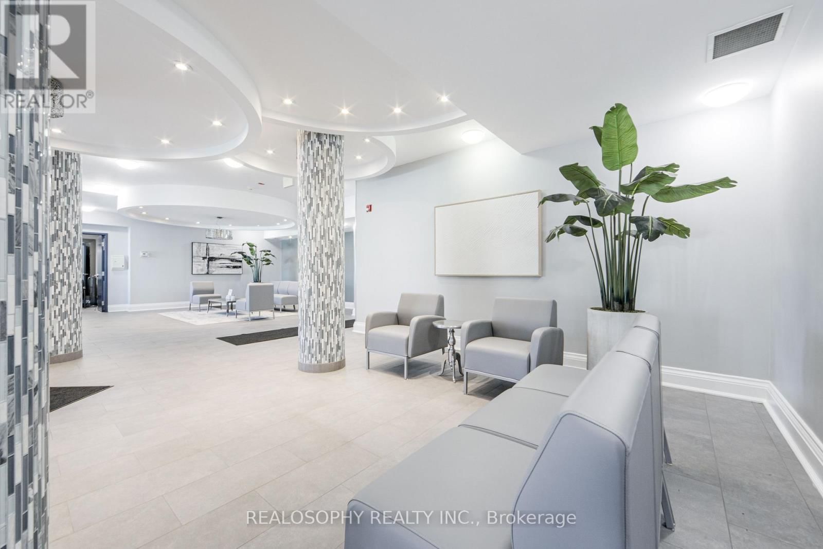 421 - 60 FAIRFAX CRESCENT Image 17