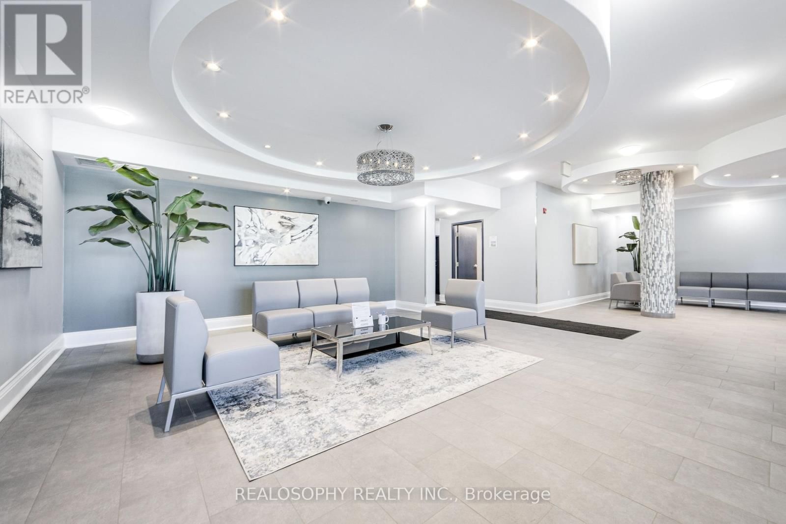 421 - 60 FAIRFAX CRESCENT Image 18