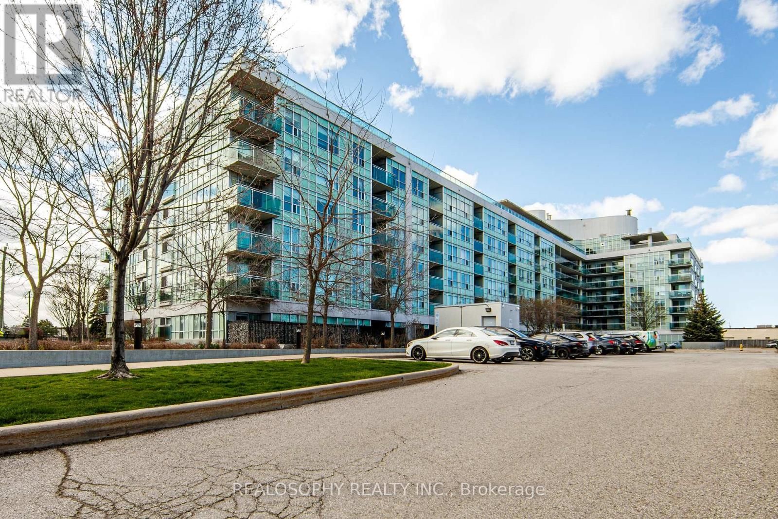 421 - 60 FAIRFAX CRESCENT Image 31