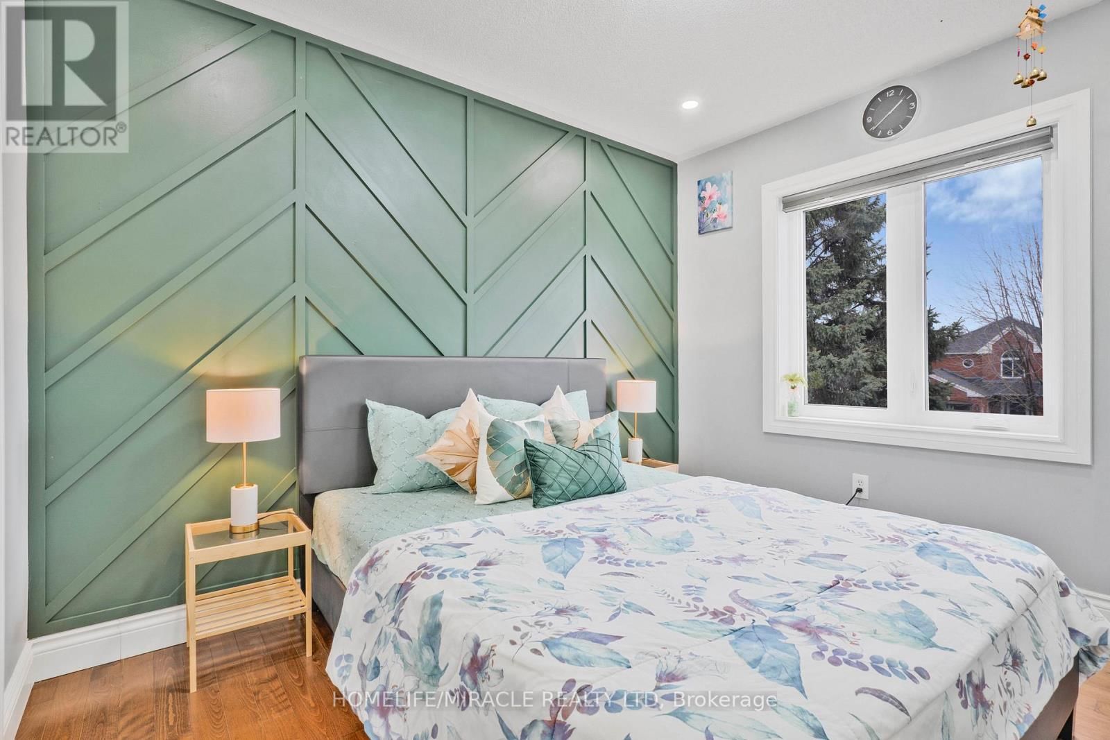 33 AUBURN LANE Image 32