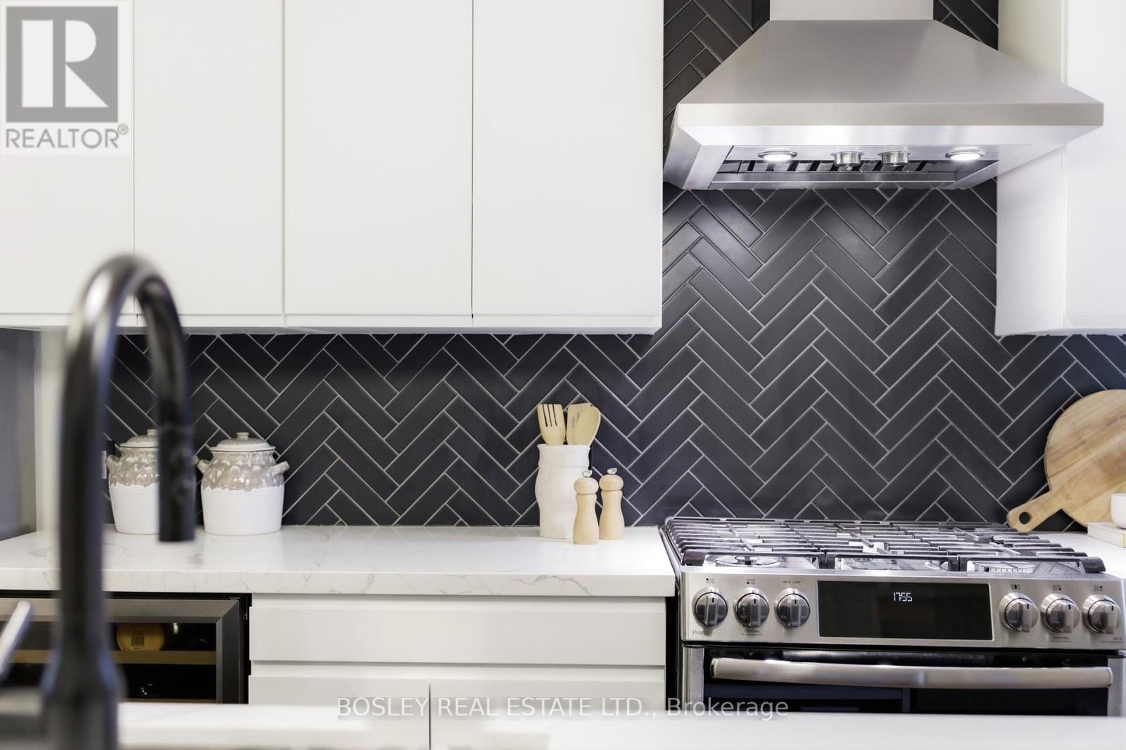 118 MOUNTJOY AVENUE Image 13