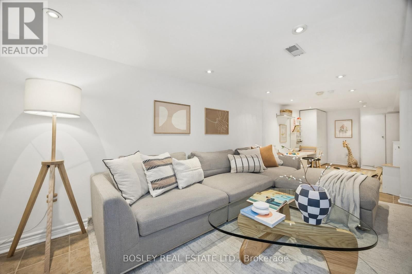 118 MOUNTJOY AVENUE Image 26